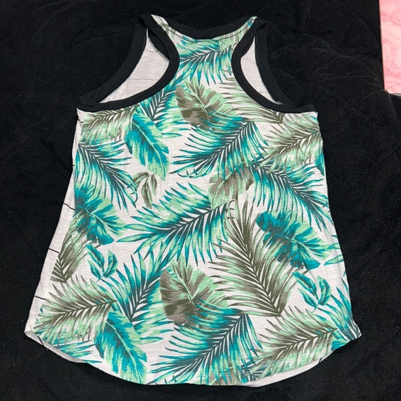 NWOT~VICTORIAS SECRET PINK TANK TOP~ VINTAGE - SIZE SMALL - Picture 4 of 5